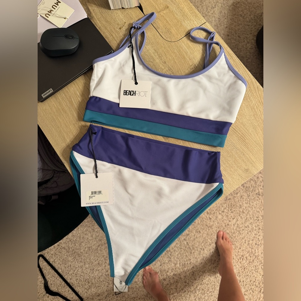 NWT BEACH RIOT BIKINI